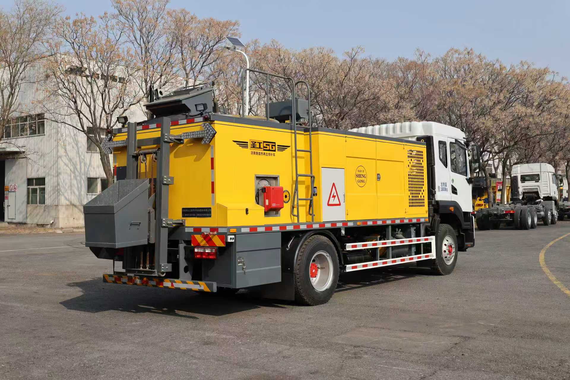 HGY5183TXBD6瀝青路面熱再生修補(bǔ)車